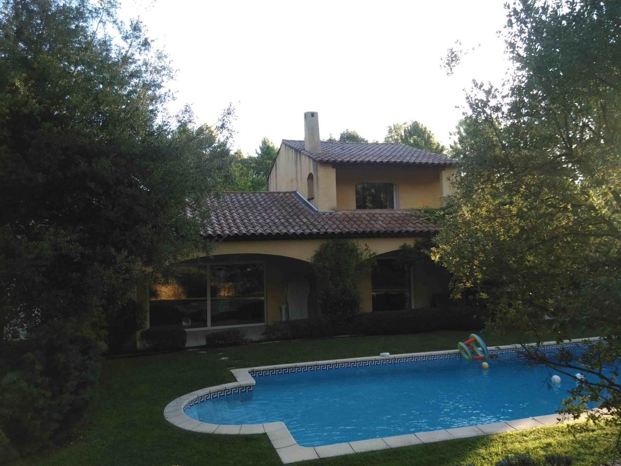 façade 8